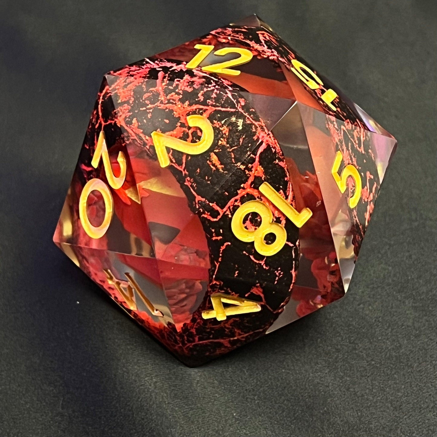 Red Geode Heart stone [80mm D20]